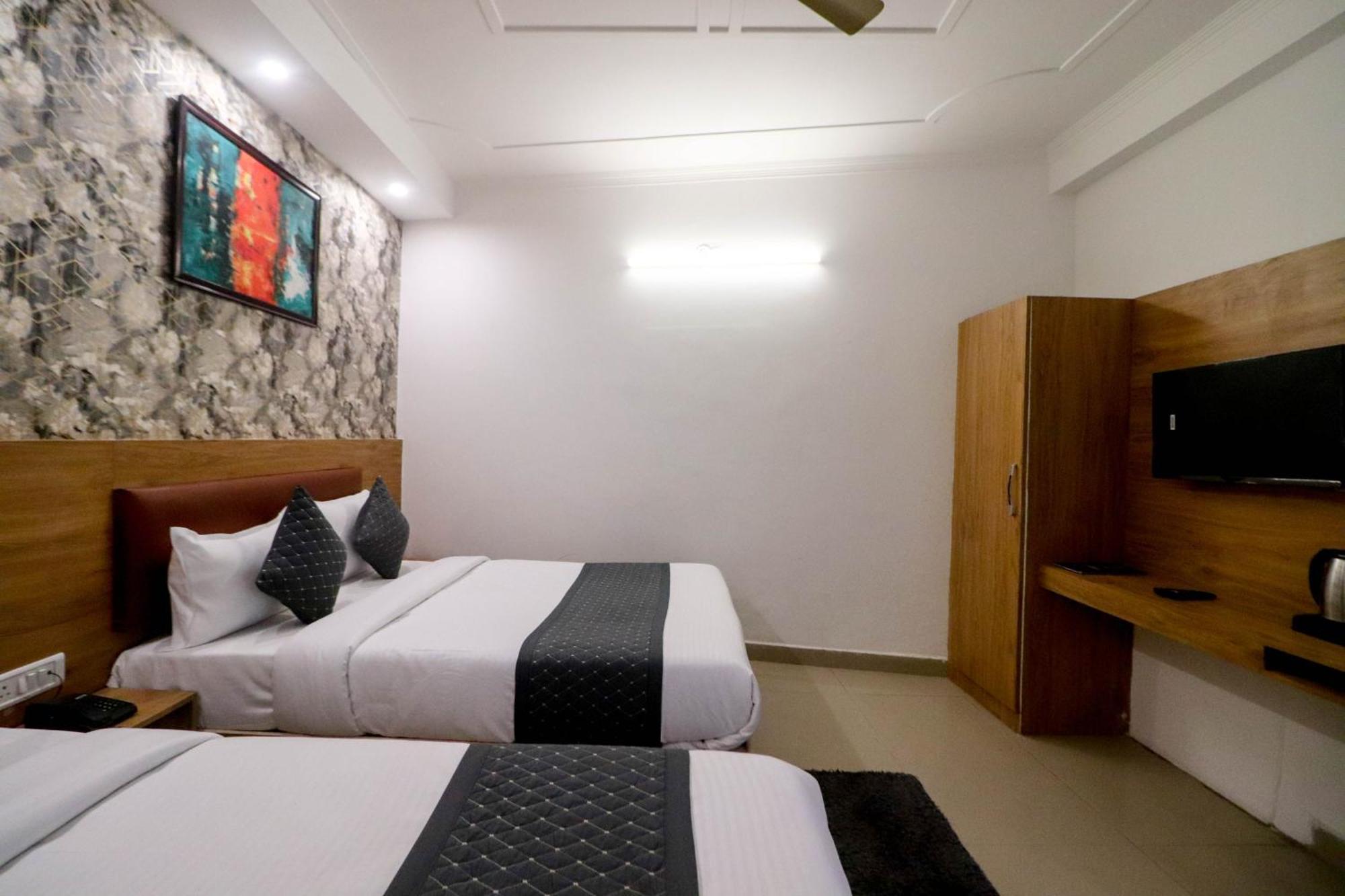 Hotel Ink Haven Near Delhi Airport New Delhi