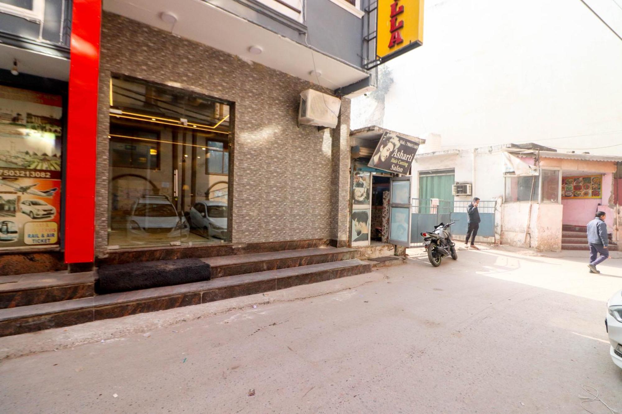 Hotel Ink Haven Near Delhi Airport 3*