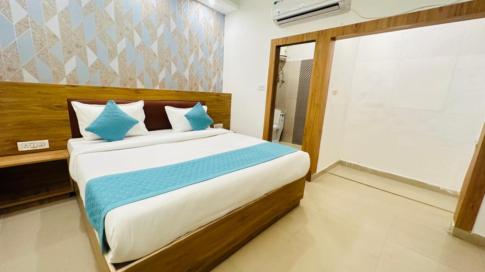 Hotel Ink Haven Near Delhi Airport New Delhi